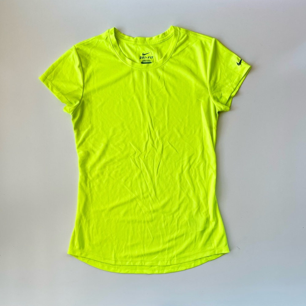 💋 NIKE Dri-Fit T Shirt